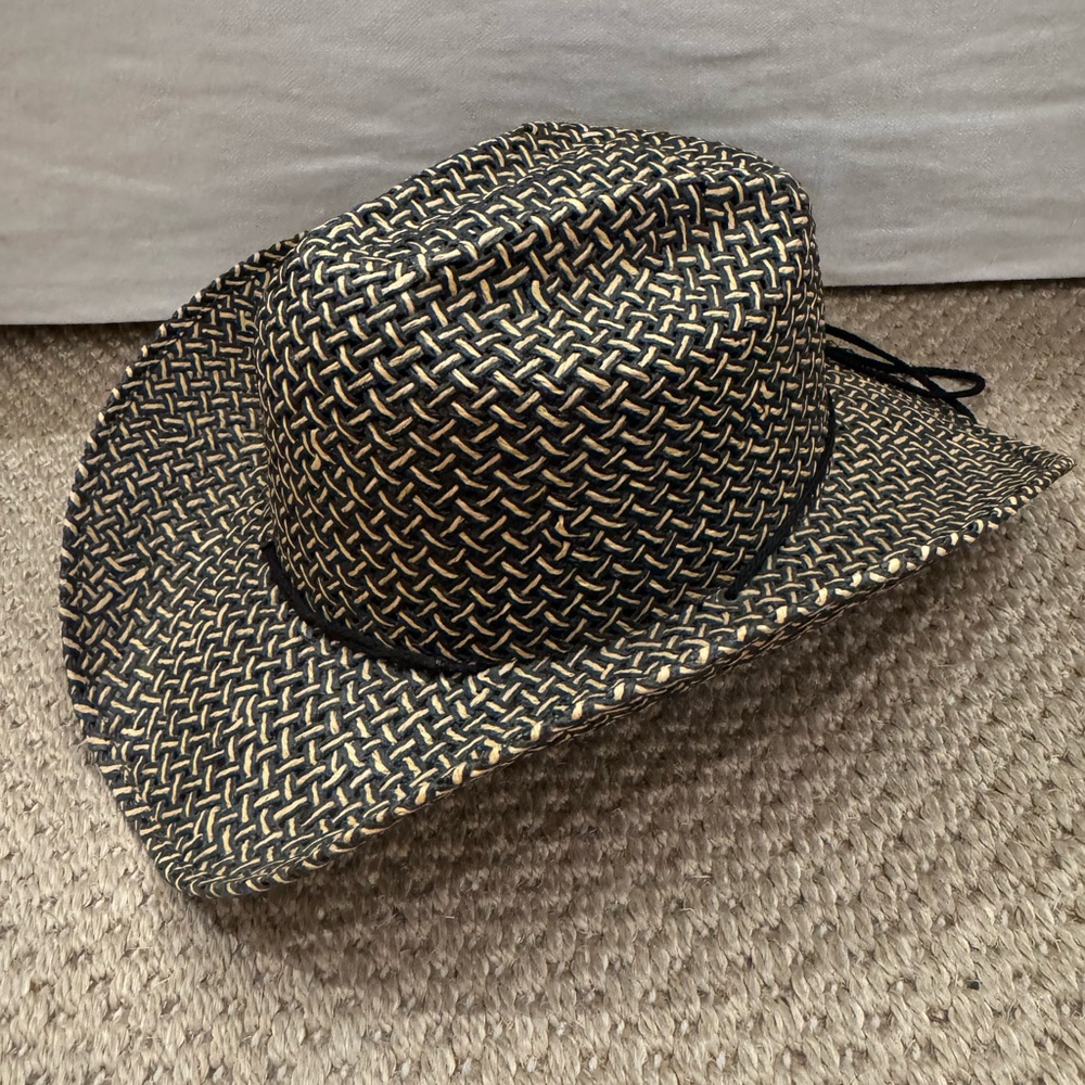 Tombstone Pro bull Cowboy hat. Stylish Black and Tan Woven Men's Hat.nwot